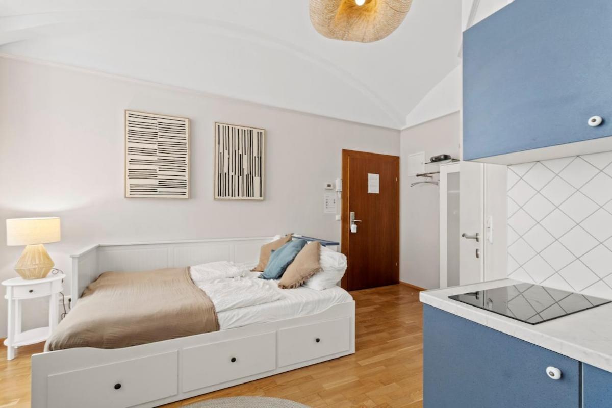 Apartment Augarten I 5 Min To Metro I 10 Min To *