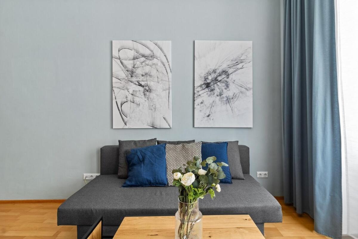 Apartment Augarten I 5 Min To Metro I 10 Min To Vienna