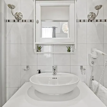 Augarten Suites I 5 Min To Metro I 10 Min To City Vienna Exterior photo